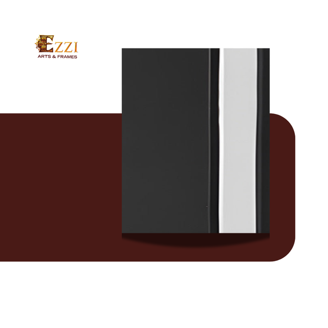 Zara Black Moulding