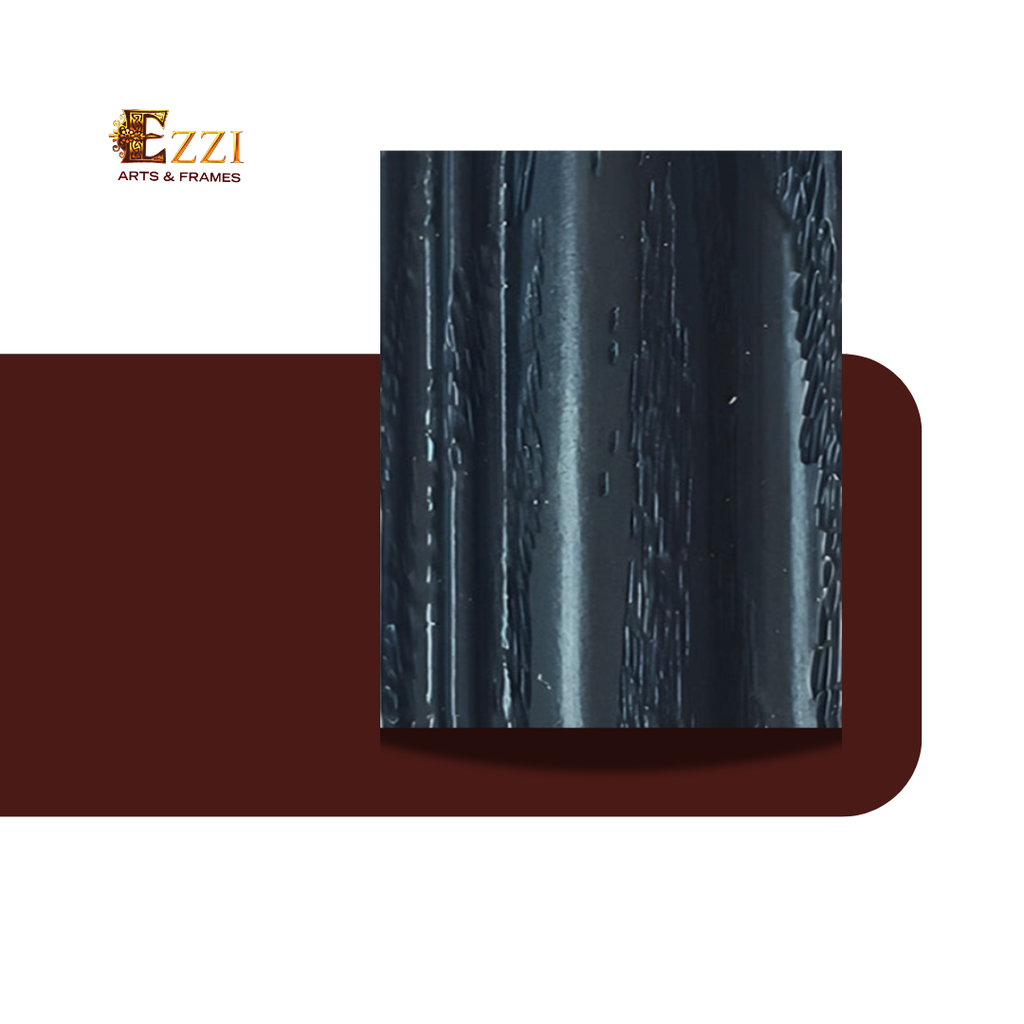 Essent Black Moulding